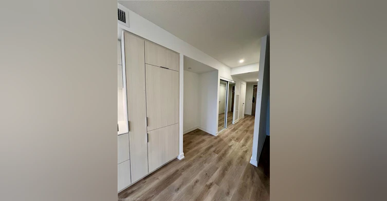 212-370 Martha Street, Burlington, ON, L7R 0G9 - 13