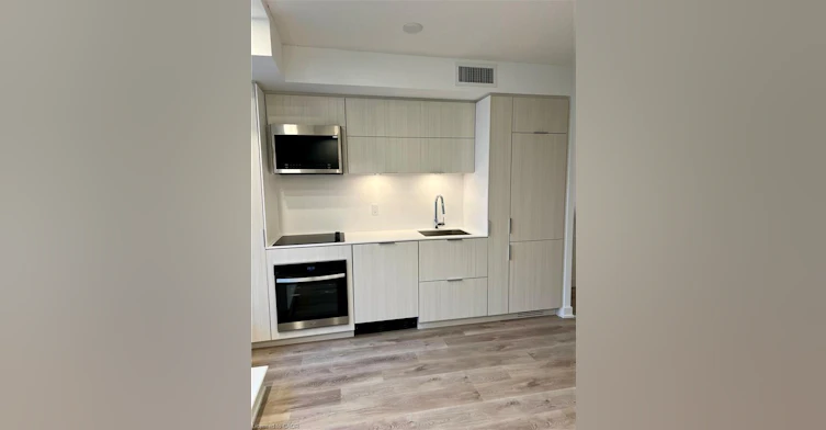 212-370 Martha Street, Burlington, ON, L7R 0G9 - 10