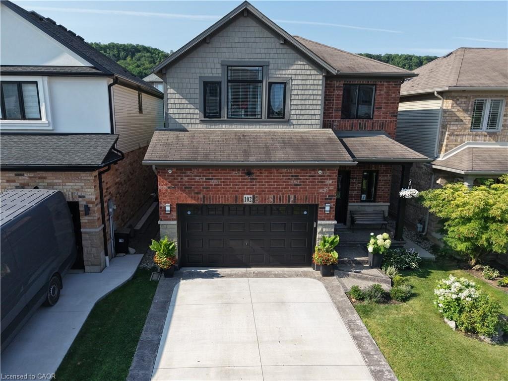 102 Willow Lane, Grimsby, ON, L3M 5P7