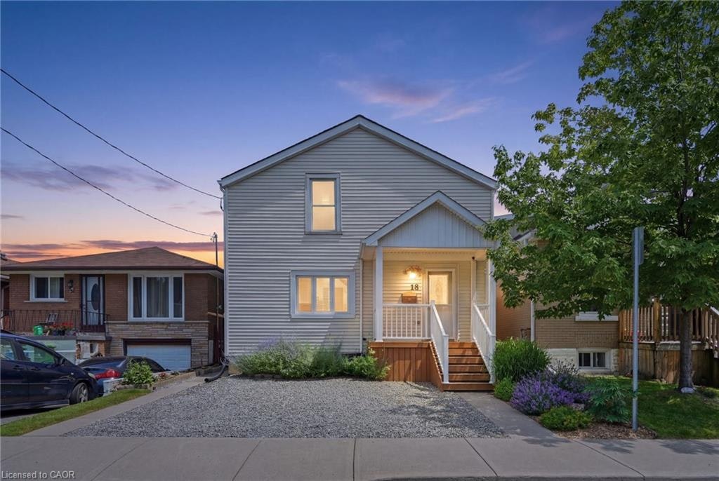 18 Province Street N, Hamilton, ON, L8H 4H4