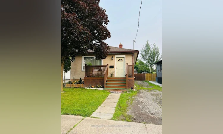 10 Parkwood Drive