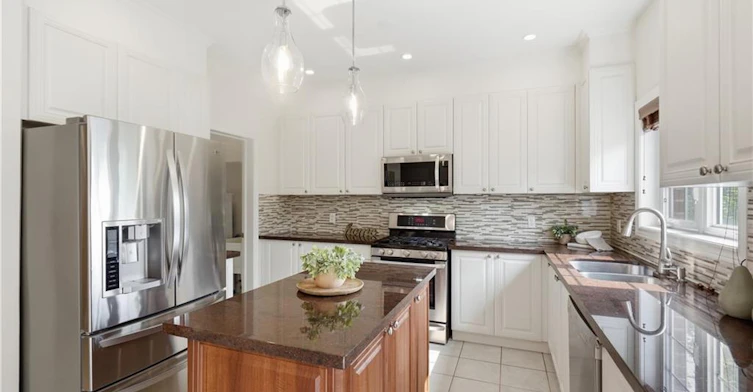 100 Springstead Avenue, Hamilton, ON, L8E 6E9 - 10