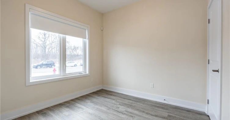 10-115 Shoreview Place, Hamilton, ON, L8E 0K4 - 5