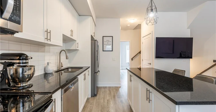 10-115 Shoreview Place, Hamilton, ON, L8E 0K4 - 13