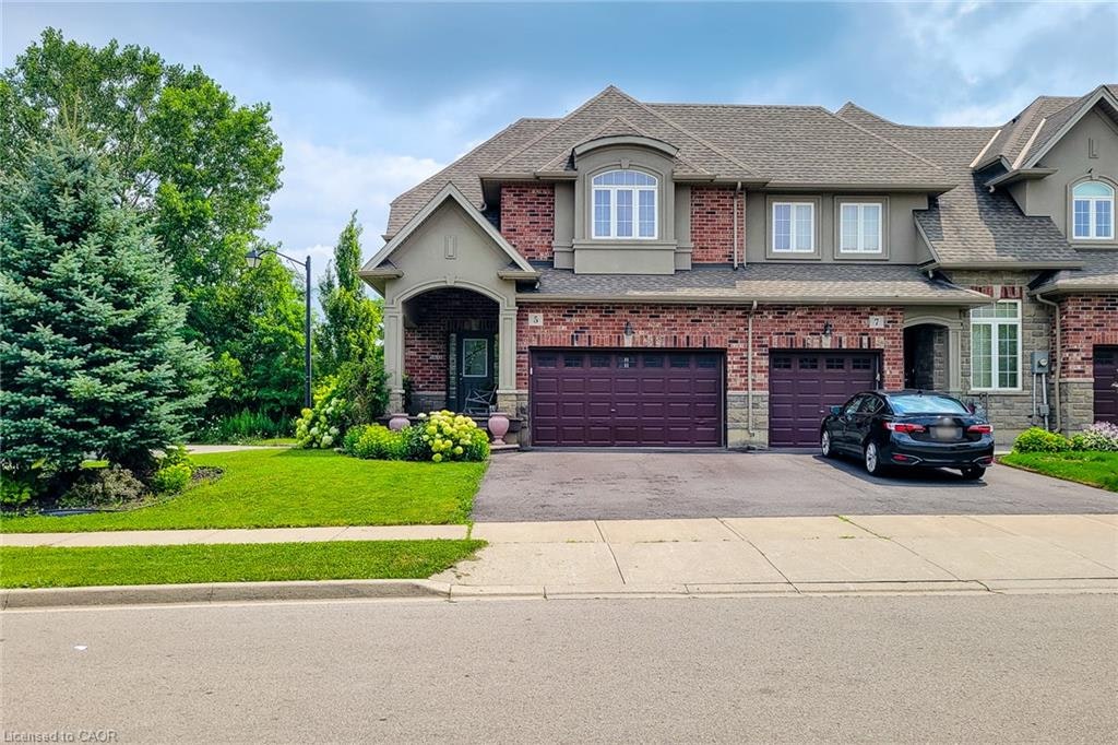 5 Medici Lane, Hamilton, ON, L9B 0C8