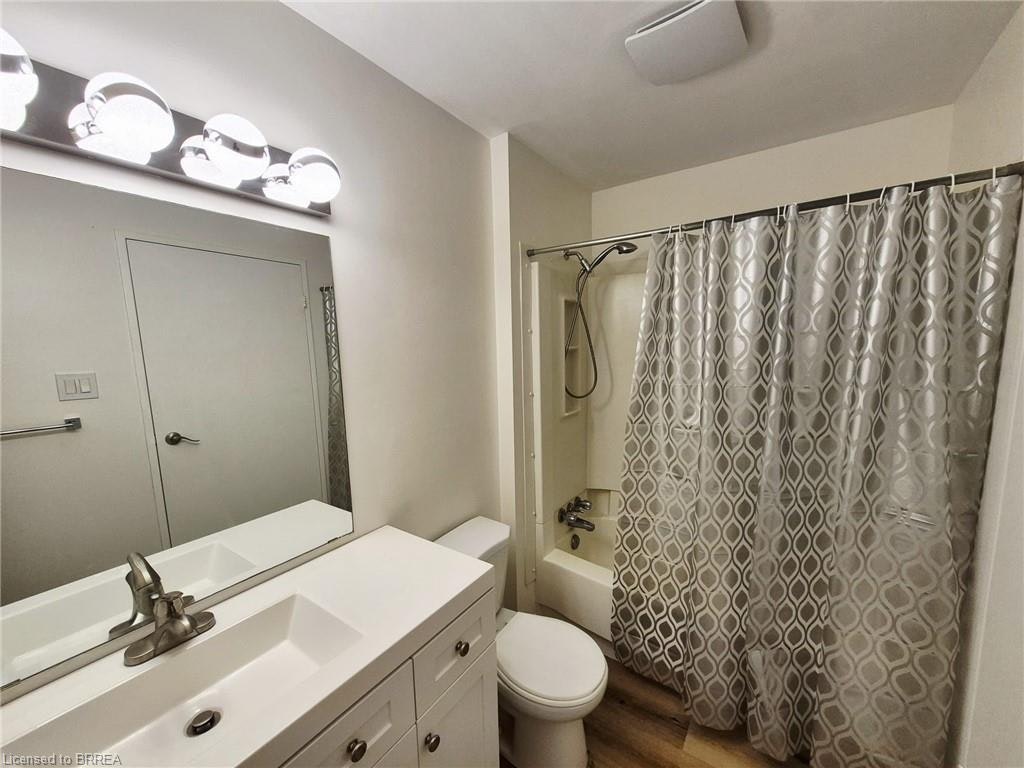 105-421 Fairview Drive, Brantford, ON, N3R 7M3 - 11