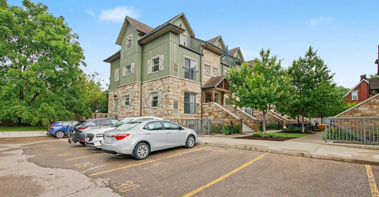 B105-112 Union Street E, Waterloo, ON, N2J 1C5 - 2