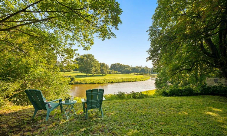 48 Misty River Drive