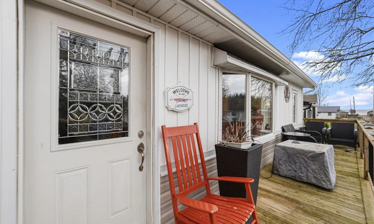18 Westmoreland Lane