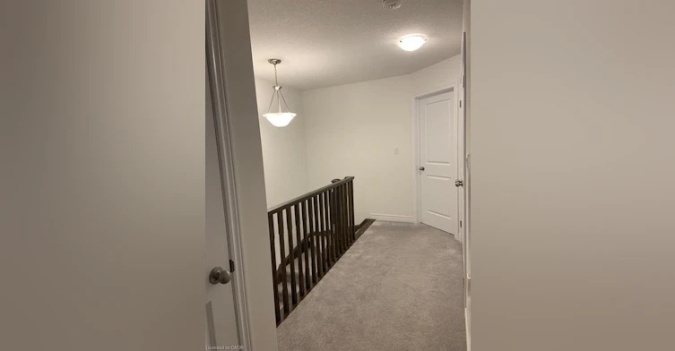 16 Dayman Drive, Hamilton, ON, L9K 0J9 - 19