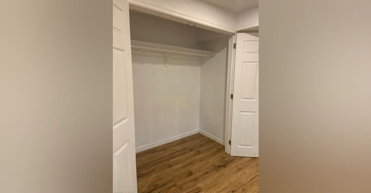 16 Dayman Drive, Hamilton, ON, L9K 0J9 - 14