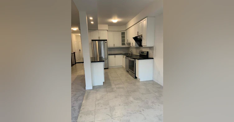 16 Dayman Drive, Hamilton, ON, L9K 0J9 - 8