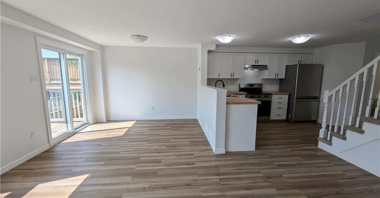 699 Laurelwood Drive, Waterloo, ON, N2V 2T8 - 5