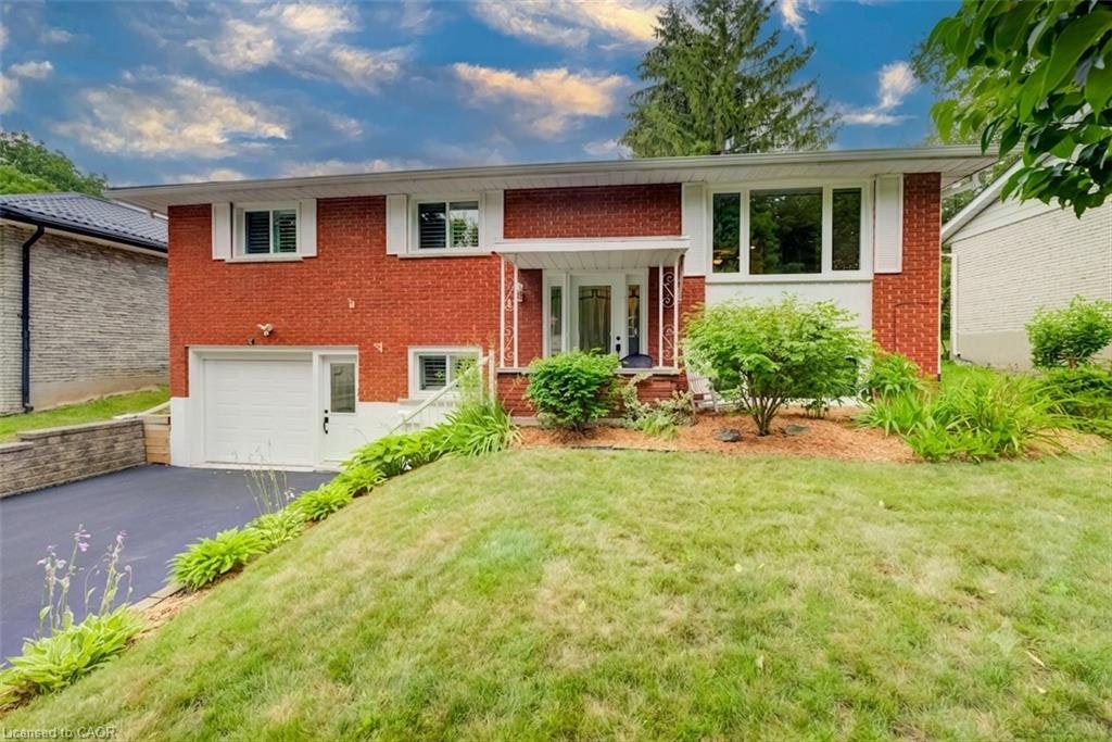 21 Kelly Drive, Kitchener, ON, N2M 1V7