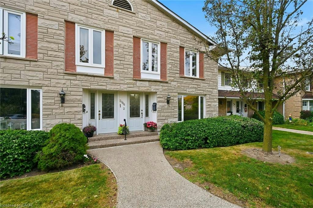 2-2066 Brant Street, Burlington, ON, L7P 3A6
