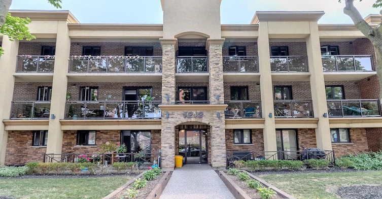 108-1212 Fennell Avenue E, Hamilton, ON, L8T 1T2 - 2