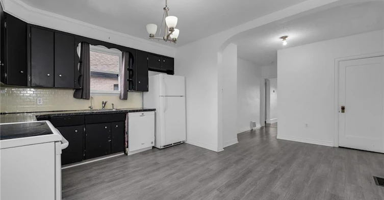 29 Harrison Avenue, Hamilton, ON, L8H 2Z8 - 18