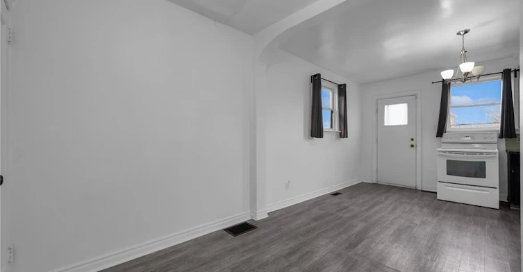 29 Harrison Avenue, Hamilton, ON, L8H 2Z8 - 14