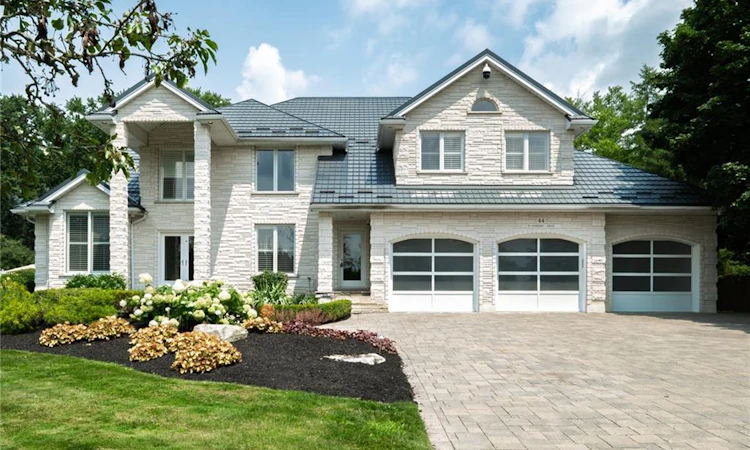 44 St Andrew's Drive