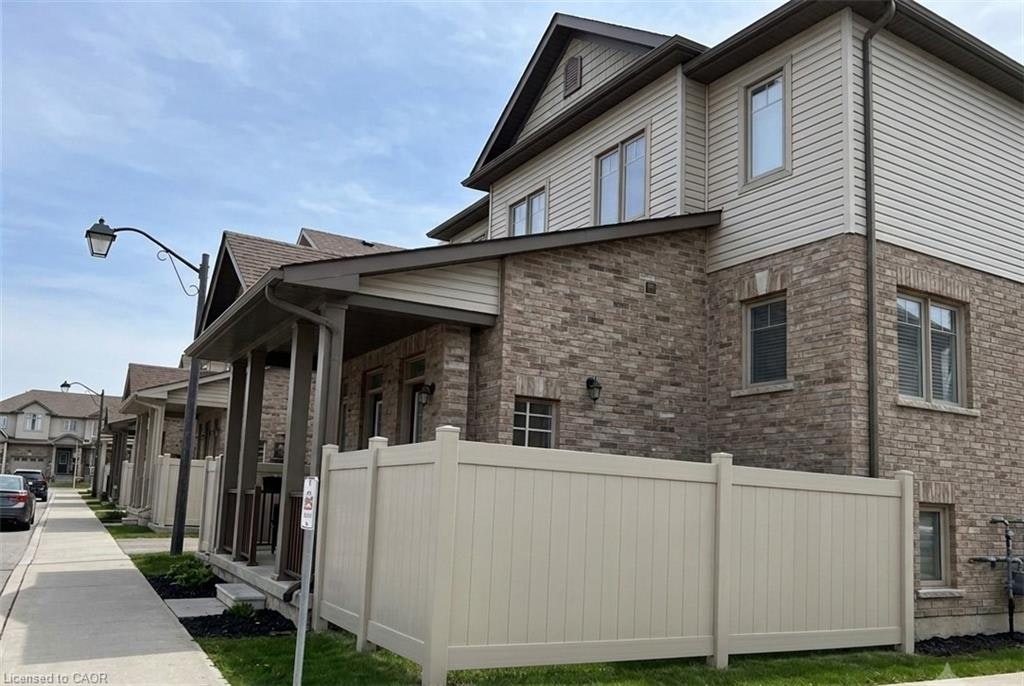12D-388 Old Huron Road, Kitchener, ON, N2R 0J5 - 2