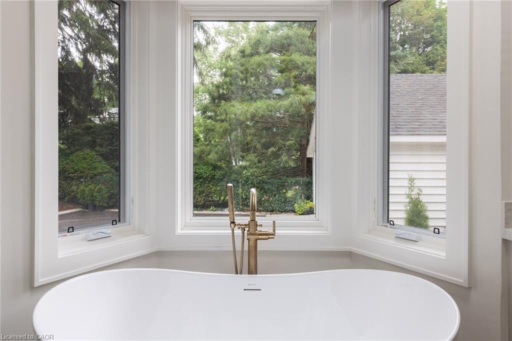 21 Second Street, Oakville, ON, L6J 3T1 - 22