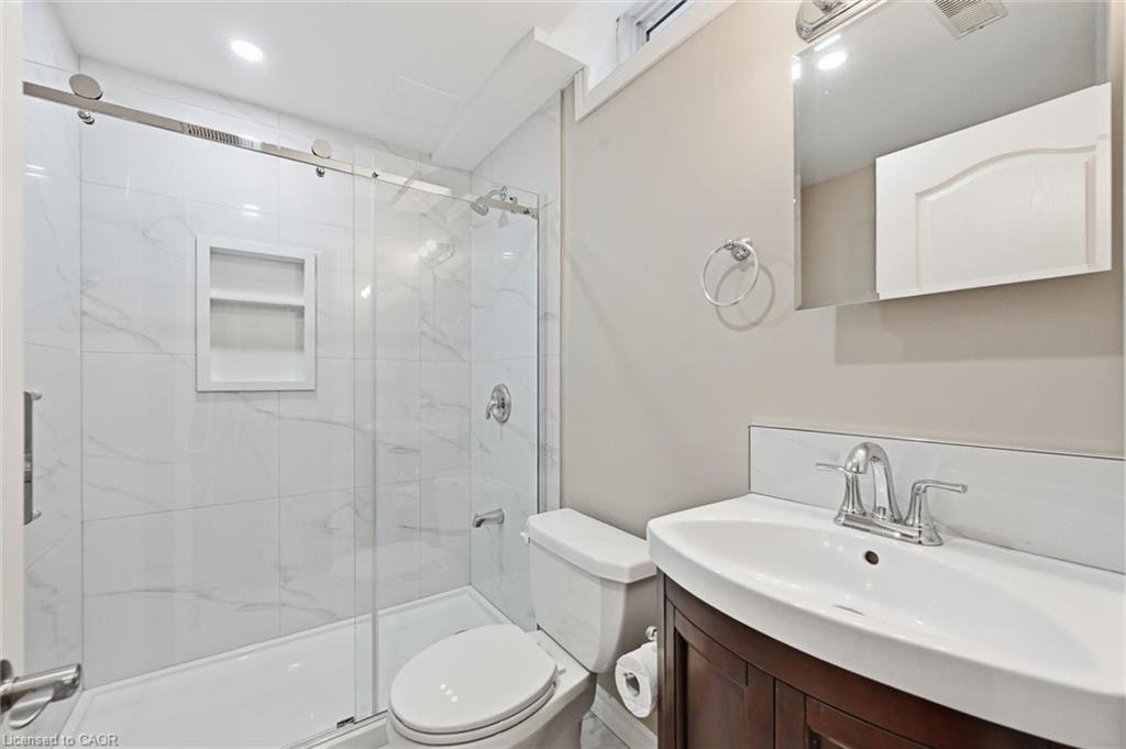 Lower-15 Pelham Drive, Hamilton, ON, L9K 1L4 - 9