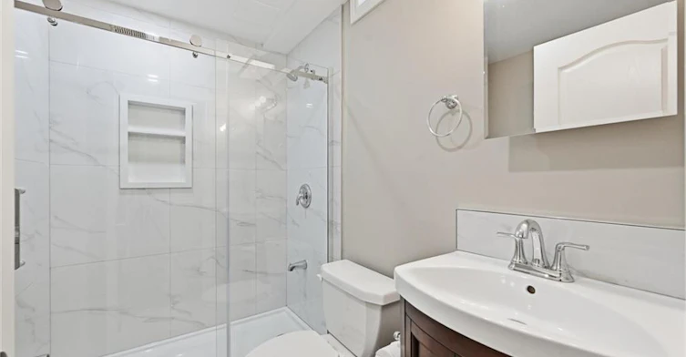 Lower-15 Pelham Drive, Hamilton, ON, L9K 1L4 - 9