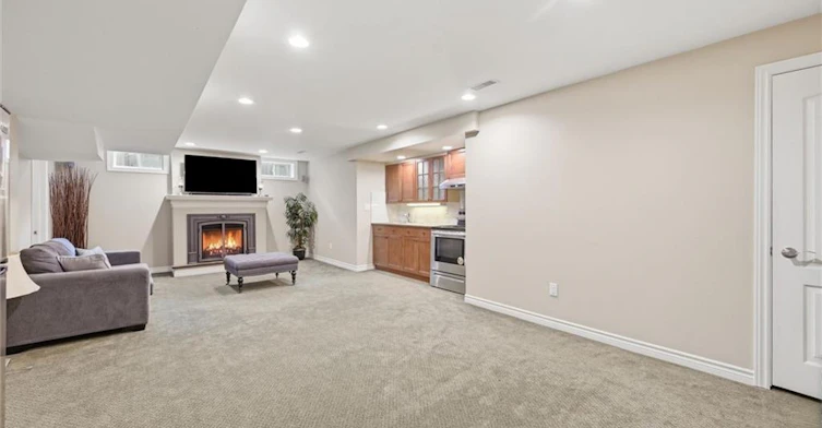 Lower-15 Pelham Drive, Hamilton, ON, L9K 1L4 - 5