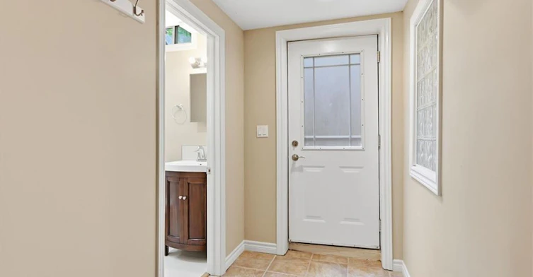 Lower-15 Pelham Drive, Hamilton, ON, L9K 1L4 - 3