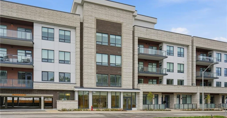 409-123 Maurice Drive, Oakville, ON, L6K 2W6
