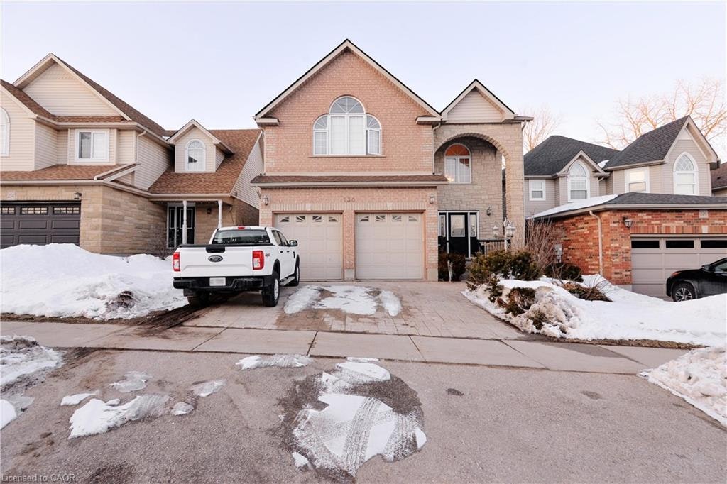 230 Doon Mills Drive, Kitchener, ON, N2P 2R8
