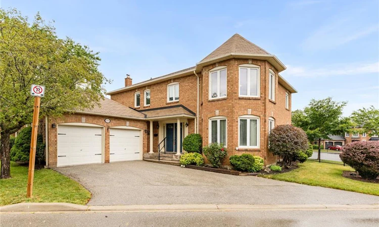 3251 Trelawny Circle