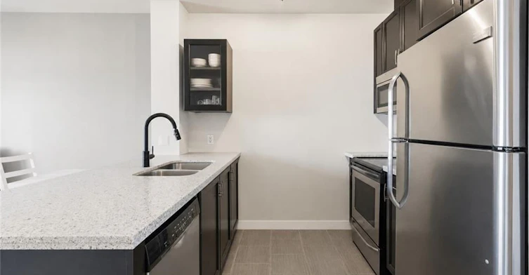 408-5020 Corporate Drive, Burlington, ON, L7L 0H7 - 14