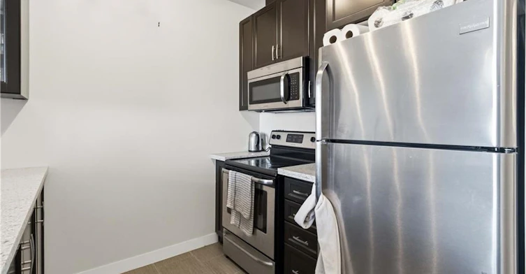 408-5020 Corporate Drive, Burlington, ON, L7L 0H7 - 10