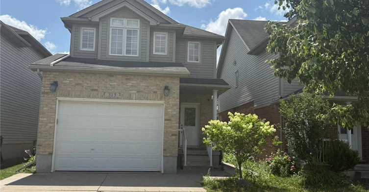 UPPER-313 Featherstone Crescent, Kitchener, ON, N2R 1Z4