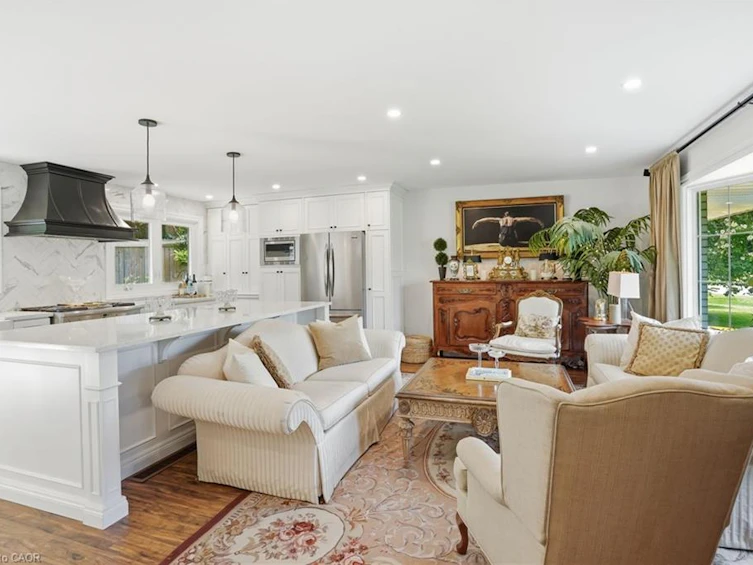 2 Jameson Drive, Hamilton, ON, L9H 5A2 - 9