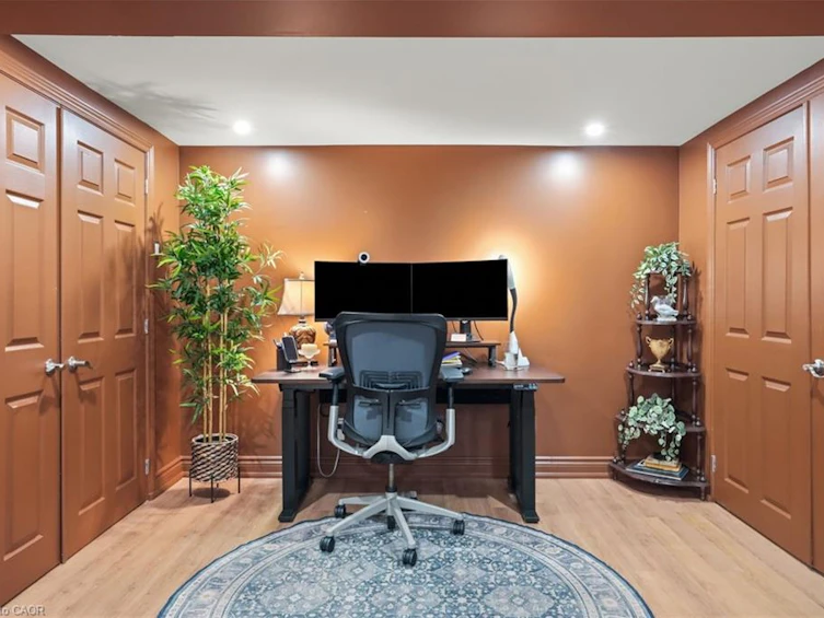 2 Jameson Drive, Hamilton, ON, L9H 5A2 - 40