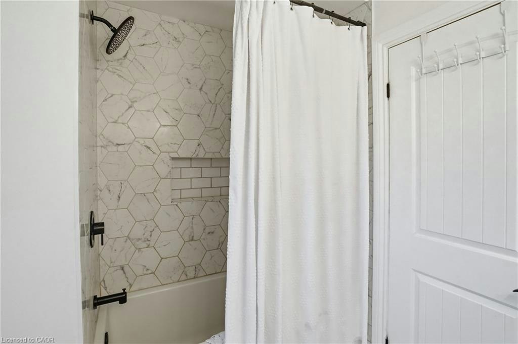 2 Jameson Drive, Hamilton, ON, L9H 5A2 - 24