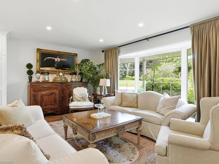 2 Jameson Drive, Hamilton, ON, L9H 5A2 - 7