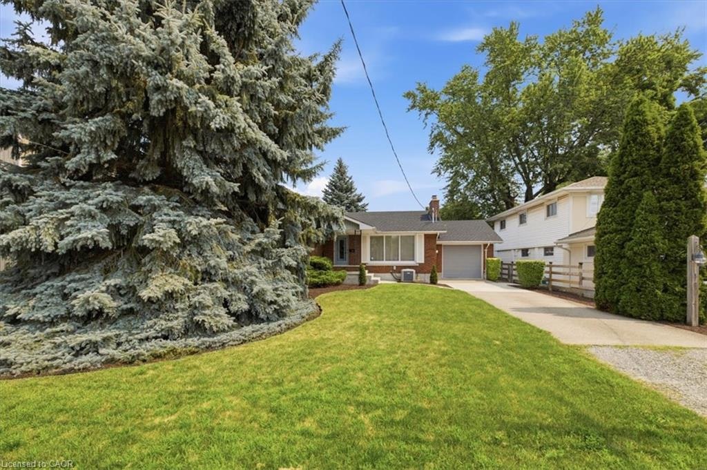 4 Corbett Avenue, St. Catharines, ON, L2M 5M4