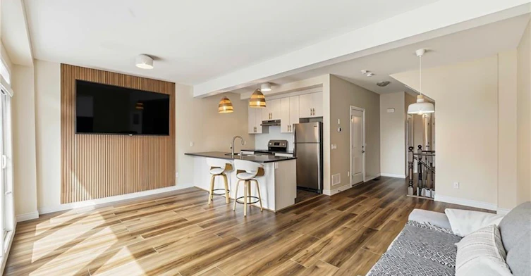 17 Southshore Crescent, Hamilton, ON, L8E 0J3 - 7