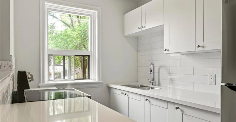 209-118 St Joseph's Drive, Hamilton, ON, L8N 2E8 - 7