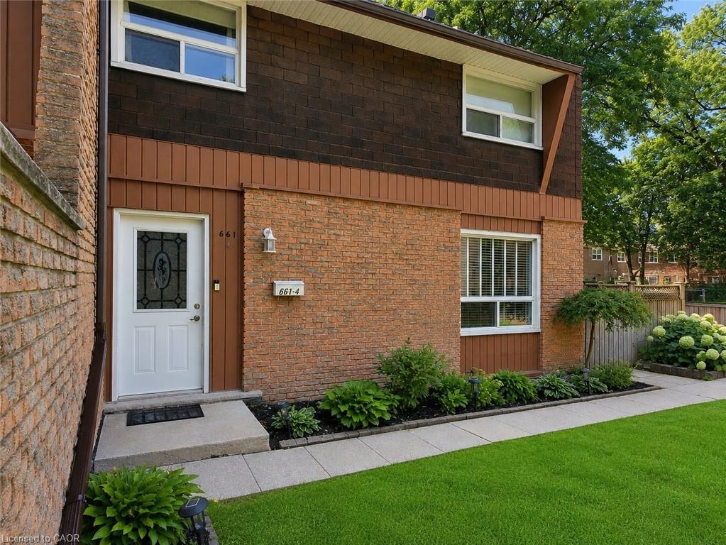 4-661 Francis Road, Burlington, ON, L7T 3X6