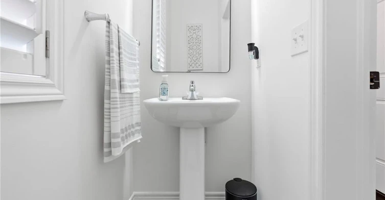 UPPER-64 Narbonne Crescent, Hamilton, ON, L8J 0J7 - 20