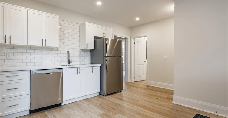 2-106 East Avenue S, Hamilton, ON, L8N 2T7 - 4