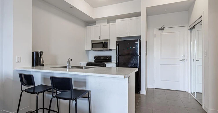407-5010 Corporate Drive, Burlington, ON, L7L 0H6 - 5