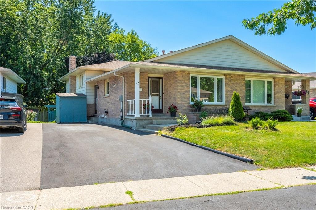 97 Uxbridge Crescent, Kitchener, ON, N2E 2S2