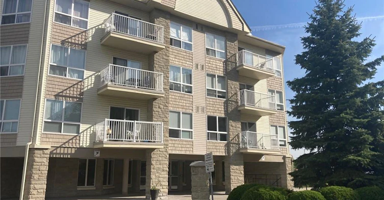 303-8 Harris Street, Cambridge, ON, N1R 8R1