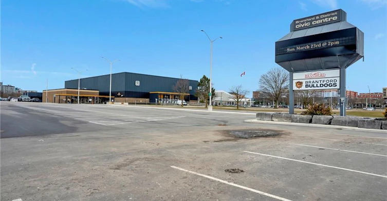 703-7 Erie Avenue, Brantford, ON, N3S 0K5 - 37