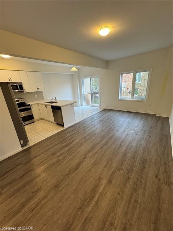 50-305 Garner Road W, Hamilton, ON, L9G 3E6 - 4